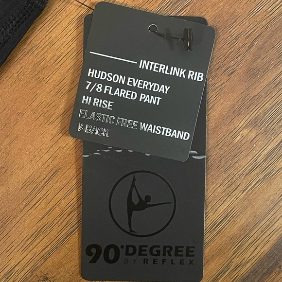 90 Degrees ribbed black flared leggings pants hi rise woman’s medium NWT - Picture 7 of 8